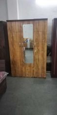 3 door wooden wardeobe